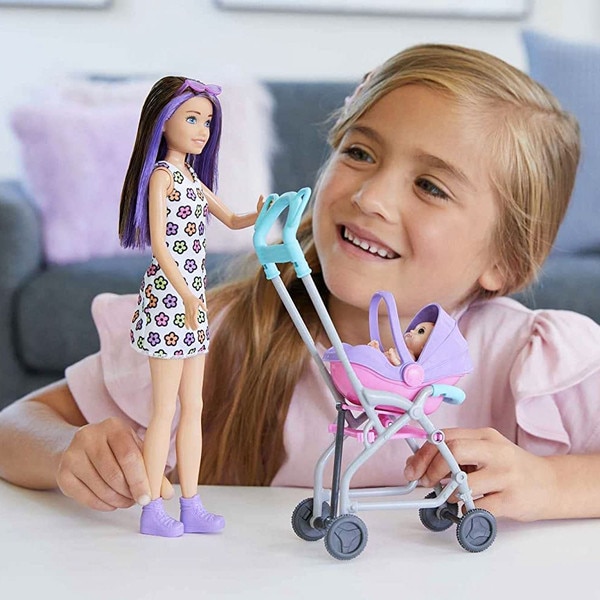 Barbie Babysitter with Stroller Dark Hair Henry Bear's Park